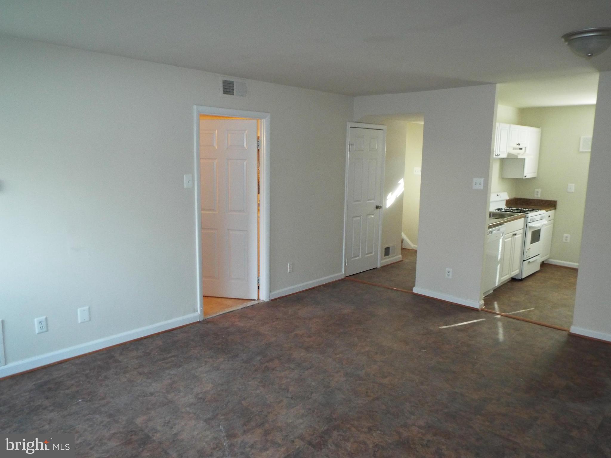 14418 Bel Pre Drive Silver Spring, MD 20906 - Photo 7 of 13 Interior (General)