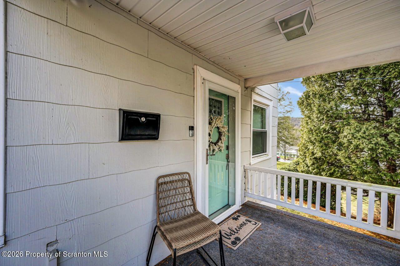 35 East Franklin Street Shavertown, PA 18708 - Photo 6 of 66 35 E Franklin St 05 Large