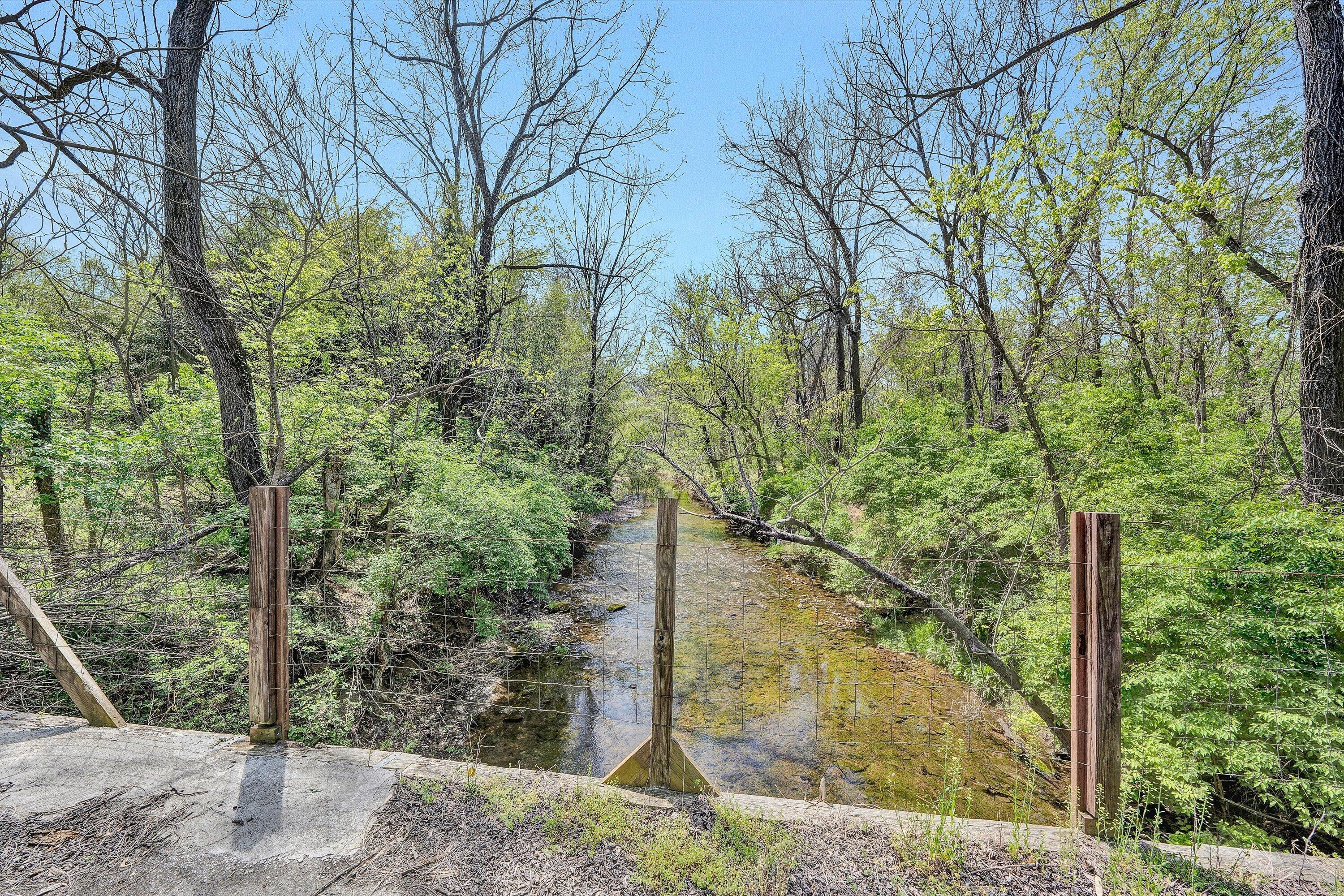 4787 Glade Creek Road Roanoke, VA 24012 - Photo 28 of 37 a backyard of a house with lots of green space