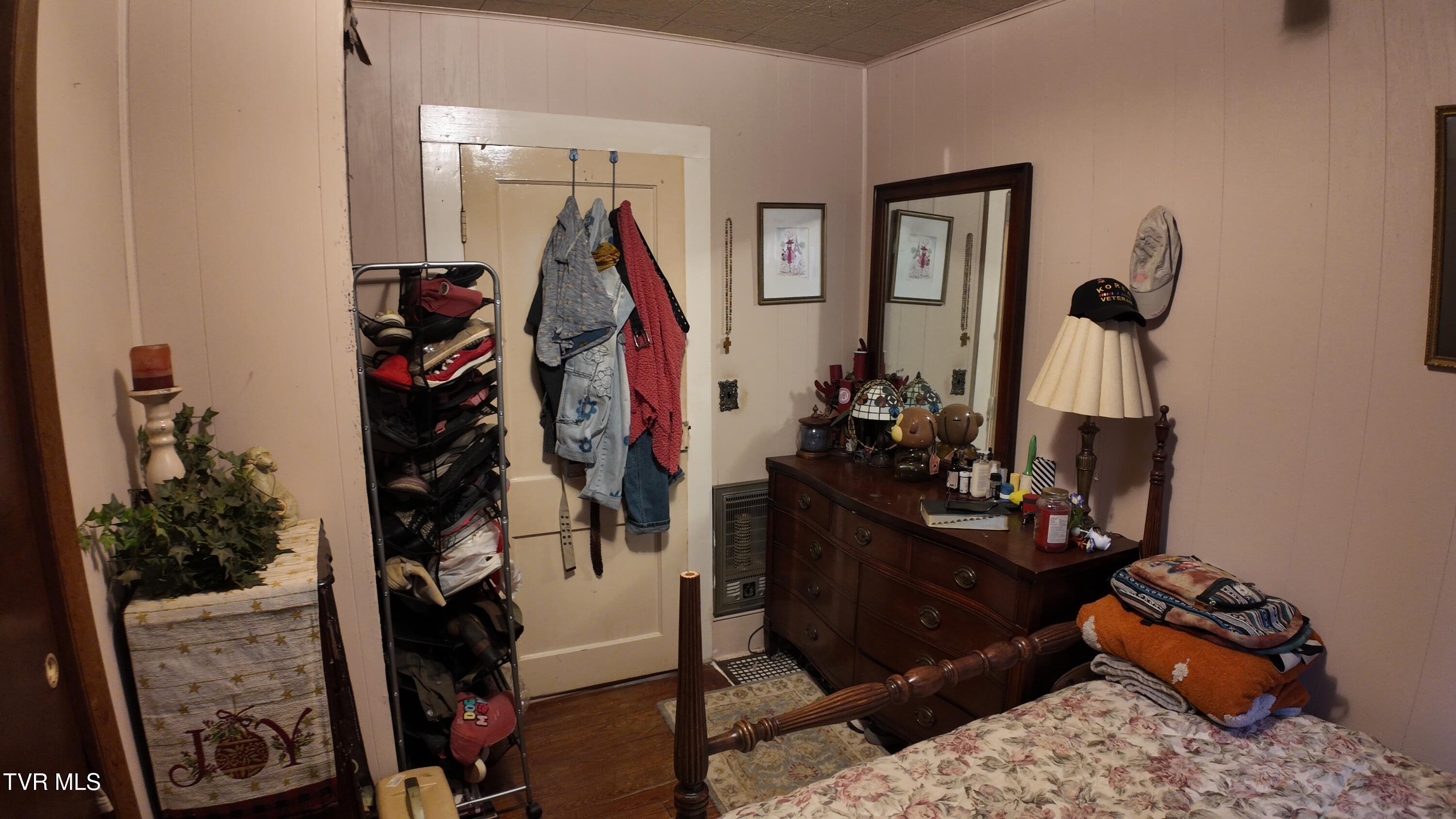 651 Broyles Avenue Erwin, TN 37650 - Photo 62 of 74 image00042