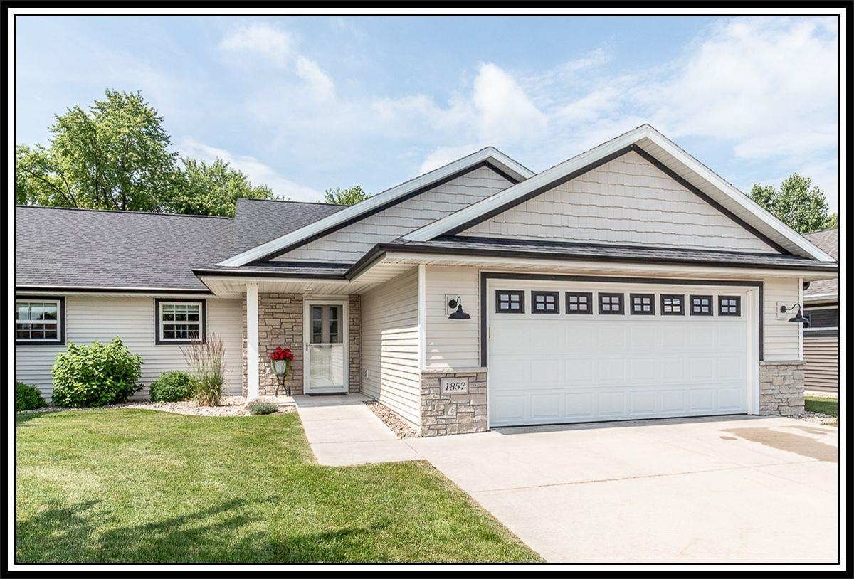 1857 Southbridge Road De Pere, WI 54115 - Photo 1 of 40