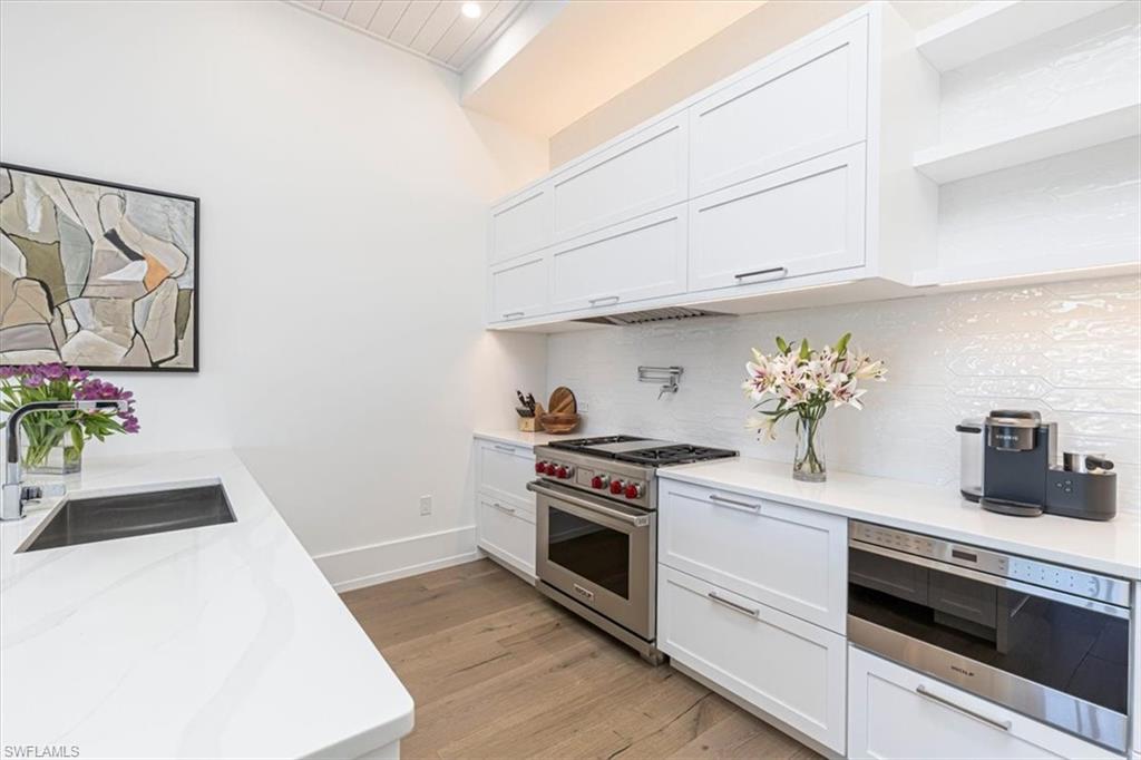 201 8th Street South, Unit 104 Naples, FL 34102 - Photo 11 of 35