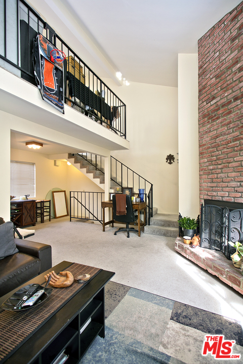 29231 Heathercliff Road Malibu, CA 90265 - Photo 13 of 27