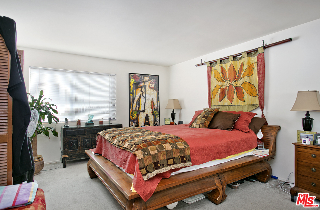 29231 Heathercliff Road Malibu, CA 90265 - Photo 19 of 27