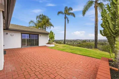 $1,450,000 | 5401 Horse Ridge Way, Bonita, CA 91902