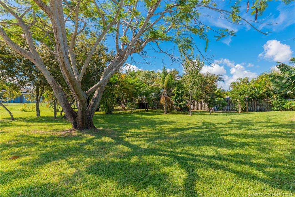 5374 Southeast Horseshoe Point Road Stuart, FL 34997 - Photo 8 of 38