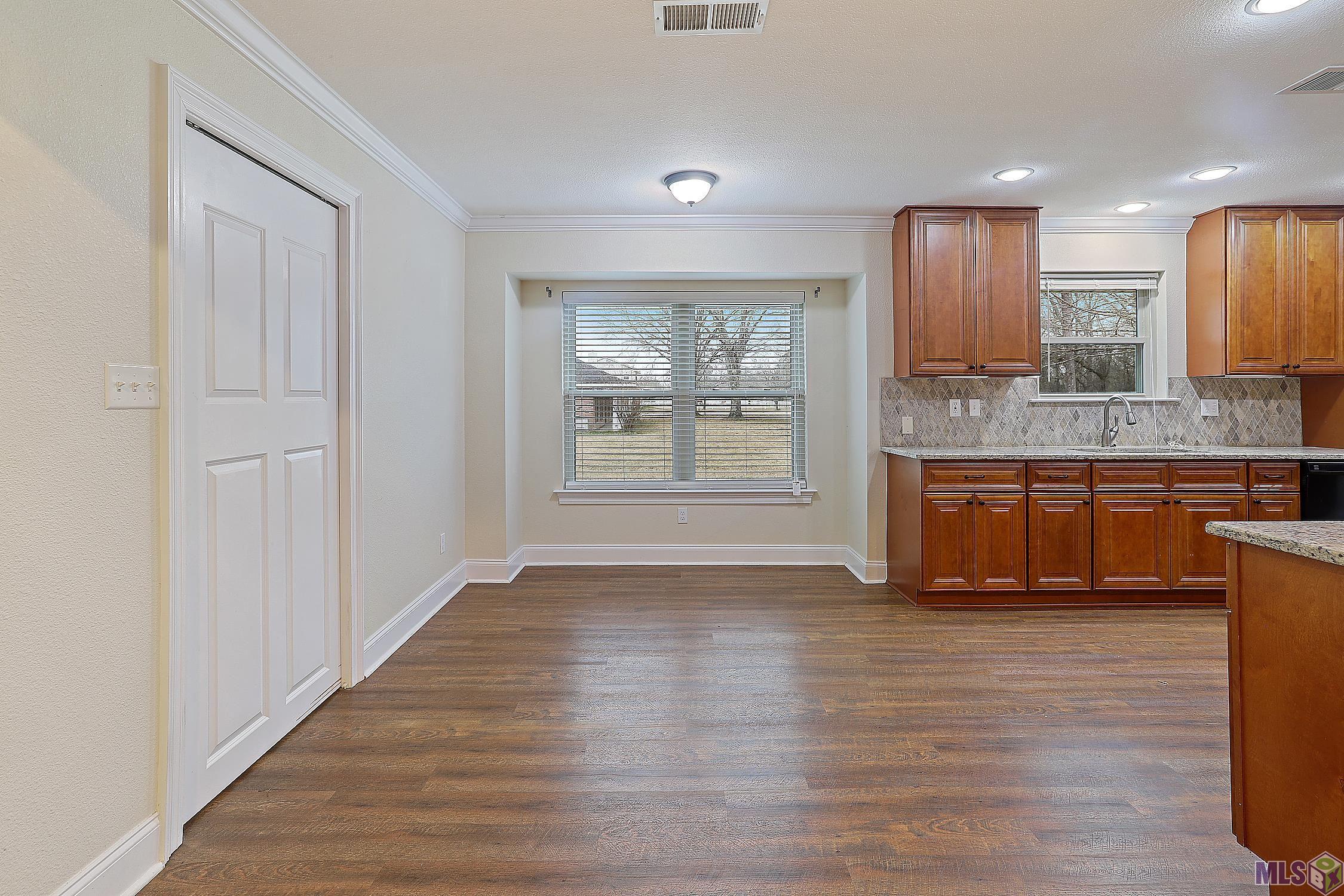 14676 Brown Road Baker, LA 70714 - Photo 5 of 22 Gallery Image 5