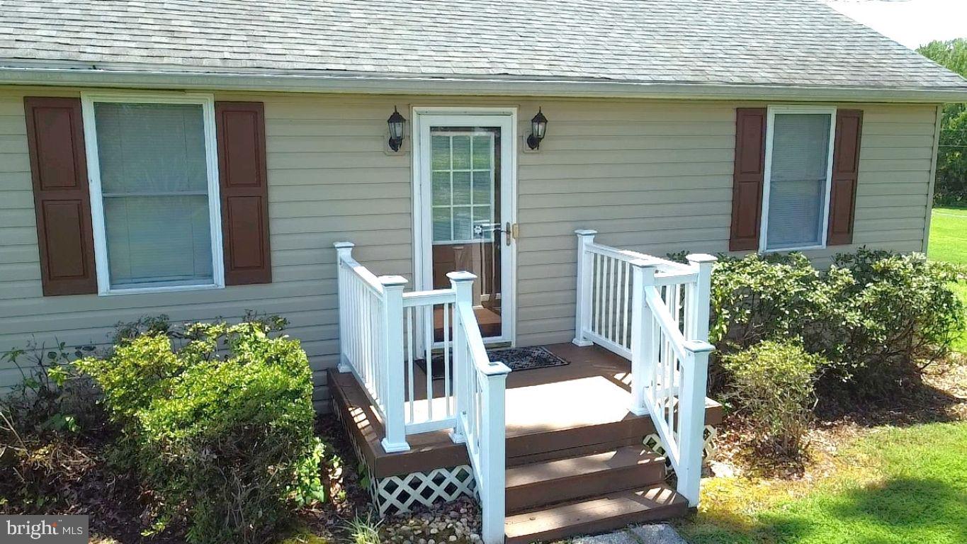 2575 Courtney School Road Midland, VA 22728 - Photo 6 of 28 Front Stoop