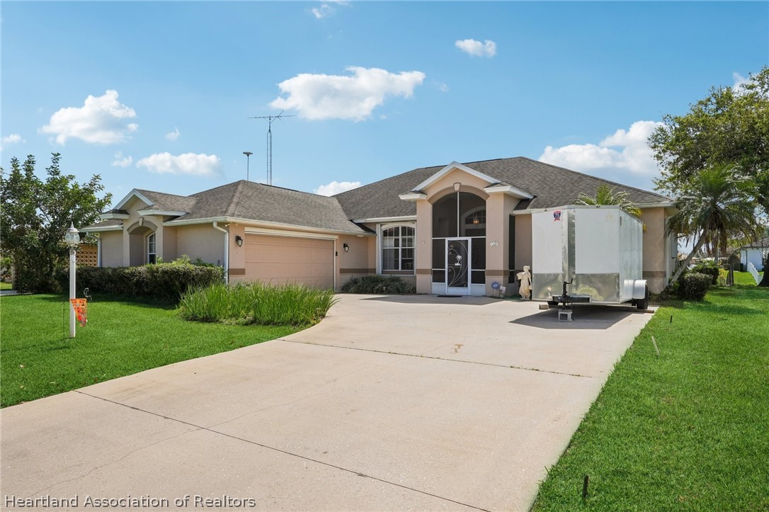 107 Orange Road Northeast Lake Placid, FL 33852 - Photo 1 of 47