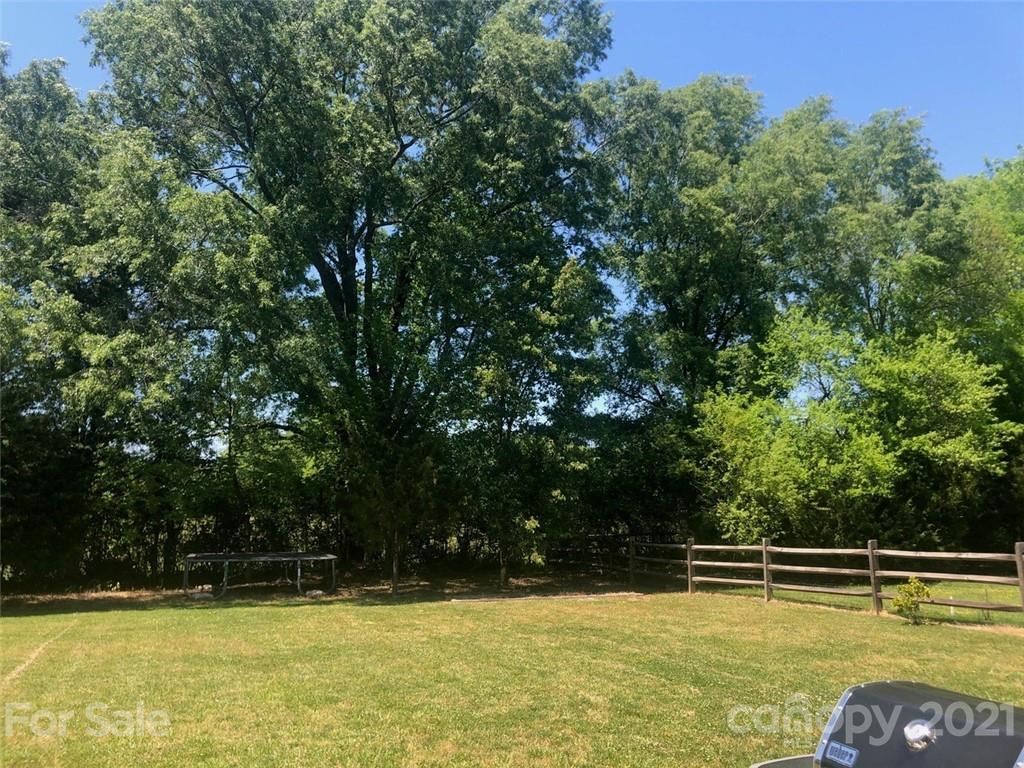 4008 Thorndale Road Indian Trail, NC 28079 - Photo 10 of 38 Gallery Image 10