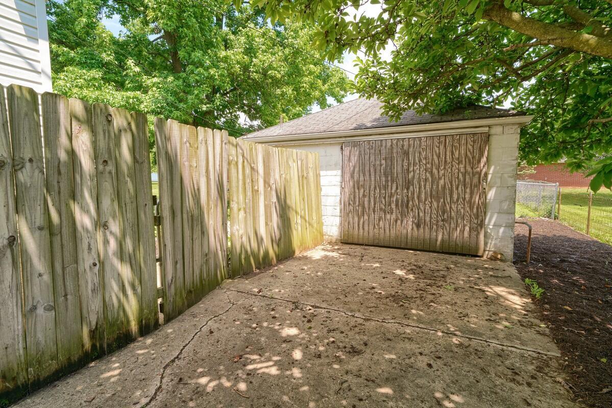 138 Dunmore Road Circleville, OH 43113 - Photo 7 of 35 Gallery Image 7