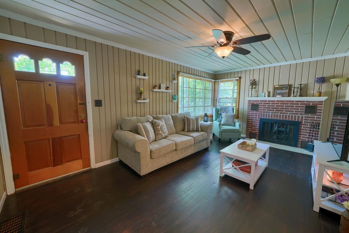 138 Dunmore Road Circleville, OH 43113 - Photo 9 of 35 Gallery Image 9