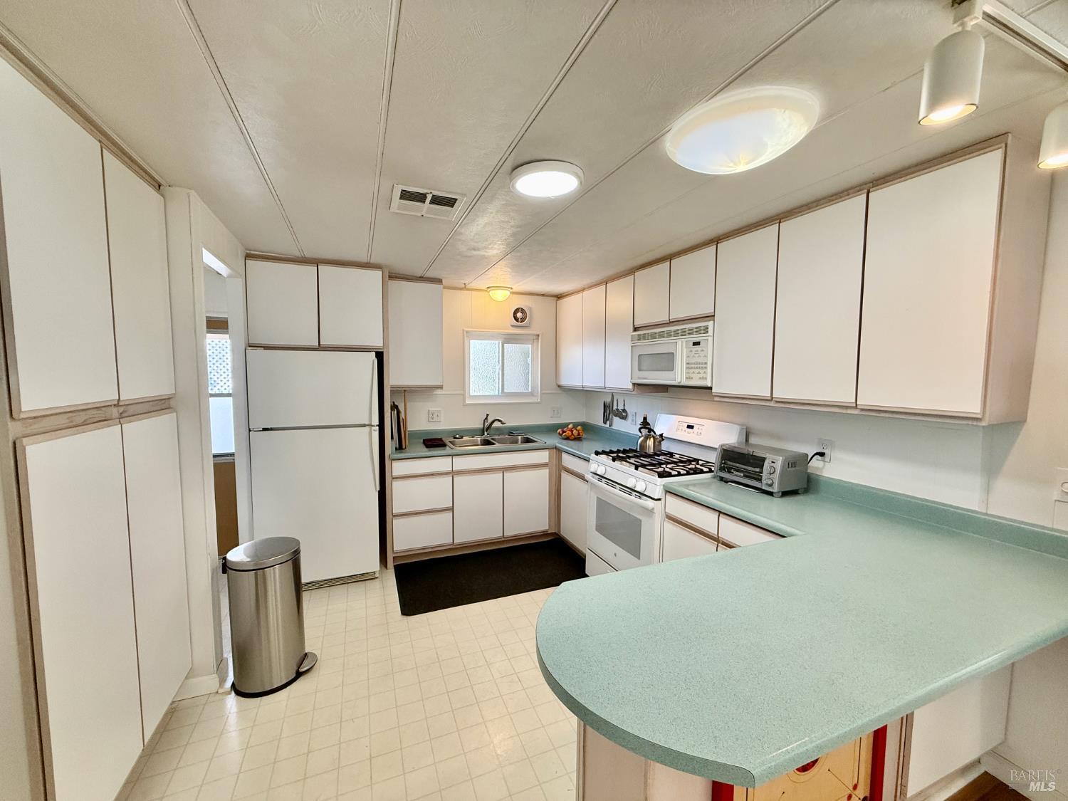 167 Sequoia Circle Santa Rosa, CA 95401 - Photo 11 of 27