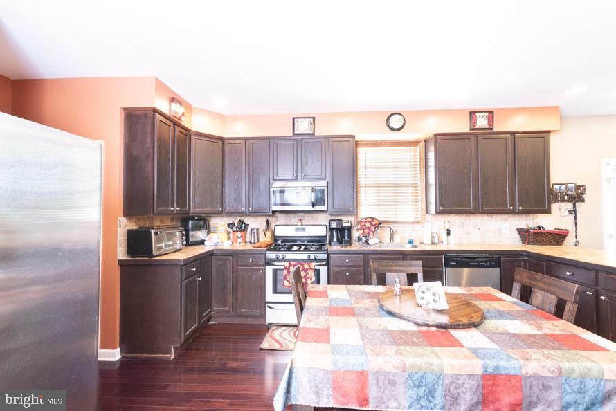 917 Newport Road Croydon, PA 19021 - Photo 18 of 63 Gallery Image 18