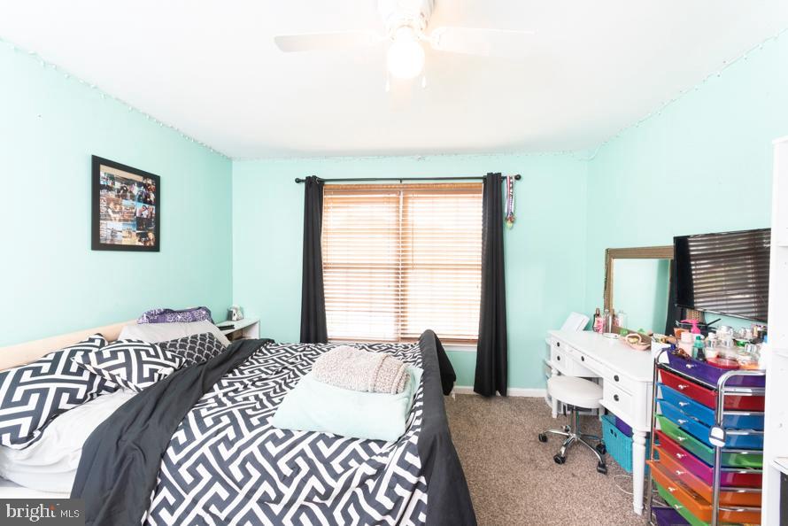 917 Newport Road Croydon, PA 19021 - Photo 43 of 63 Gallery Image 43