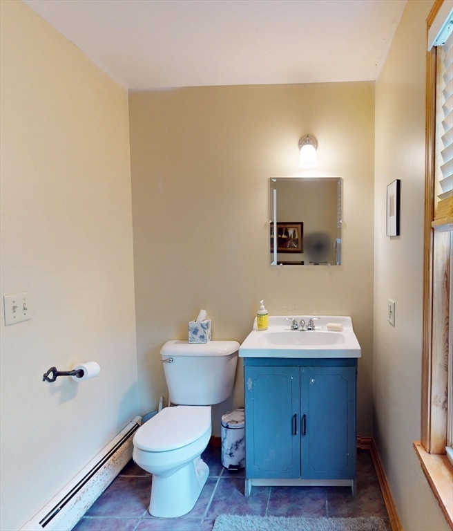 42 Water Street Northampton, MA 01053 - Photo 18 of 35