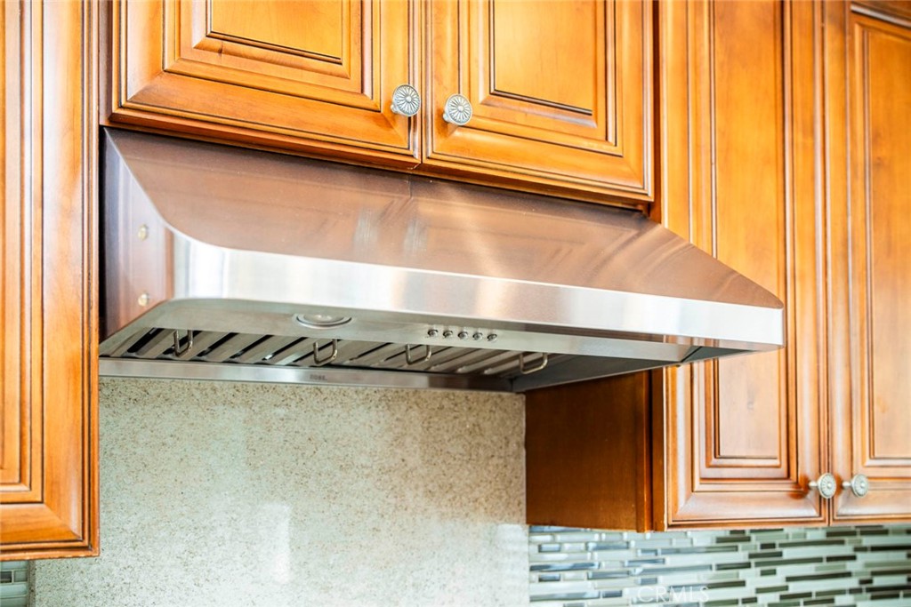 1 Camden Irvine, CA 92620 - Photo 36 of 43 a view of a dresser