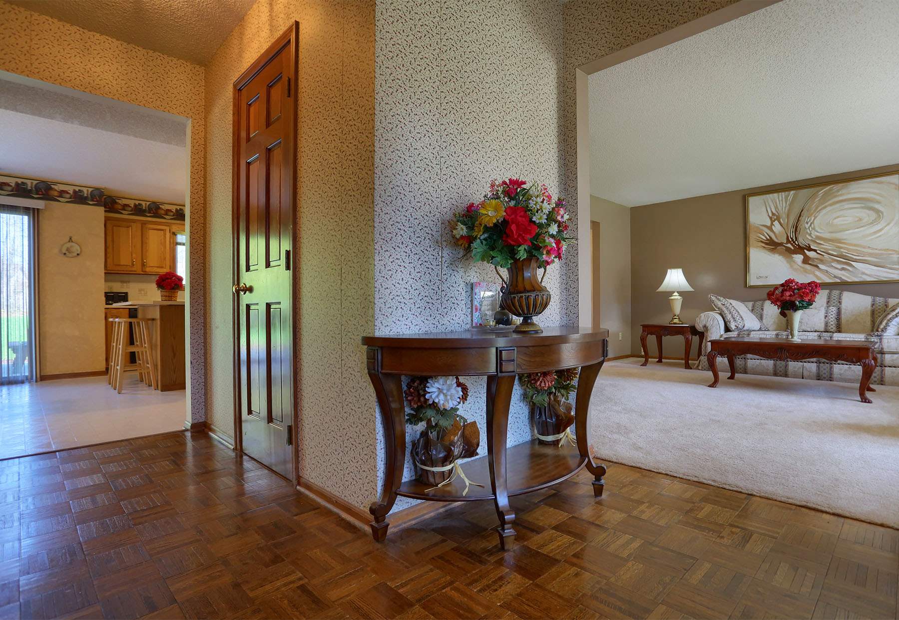 10026 Castle Ridge Place Fort Wayne, IN 46825 - Photo 3 of 32 Gallery Image 3