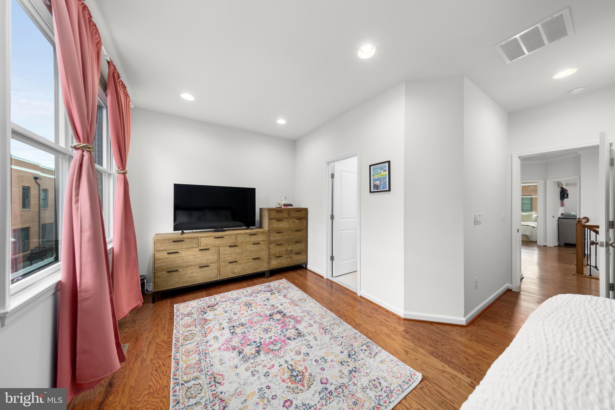 9158 Power House Road Lorton, VA 22079 - Photo 23 of 41