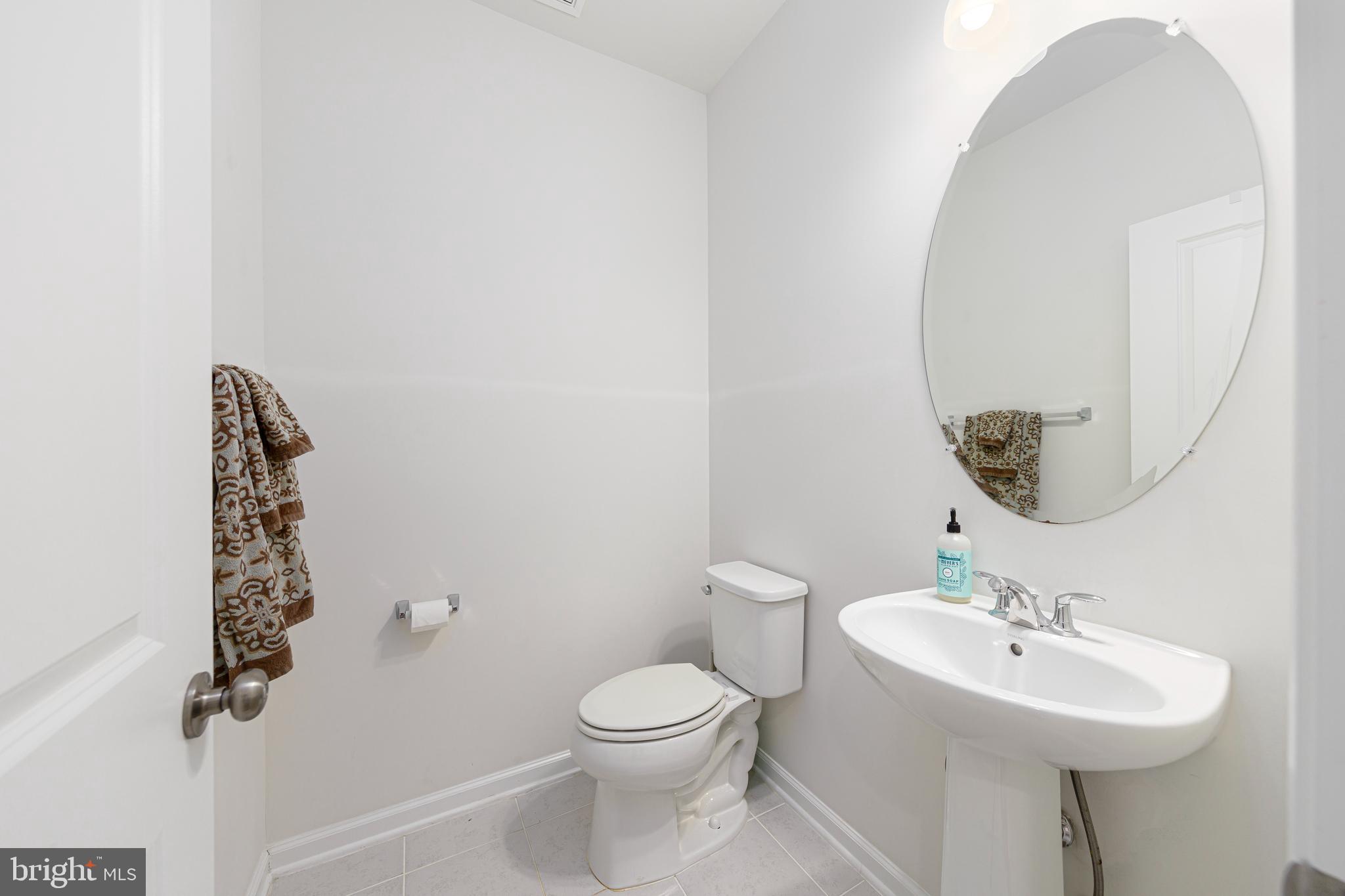 9158 Power House Road Lorton, VA 22079 - Photo 9 of 41