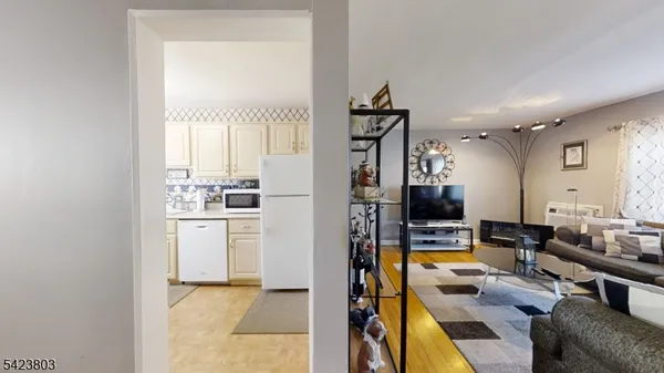 $299,900 | 29C Colfax Manor, Unit D, Roselle Park, NJ 07204