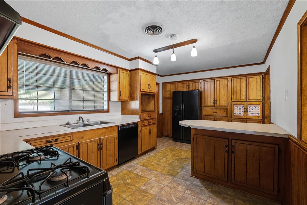 1205 Tulane Street Lake Charles, LA 70607 - Photo 6 of 18