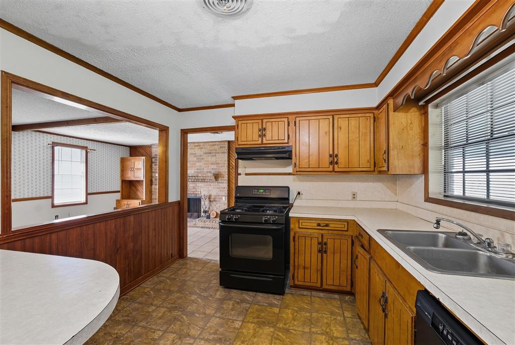 1205 Tulane Street Lake Charles, LA 70607 - Photo 8 of 18