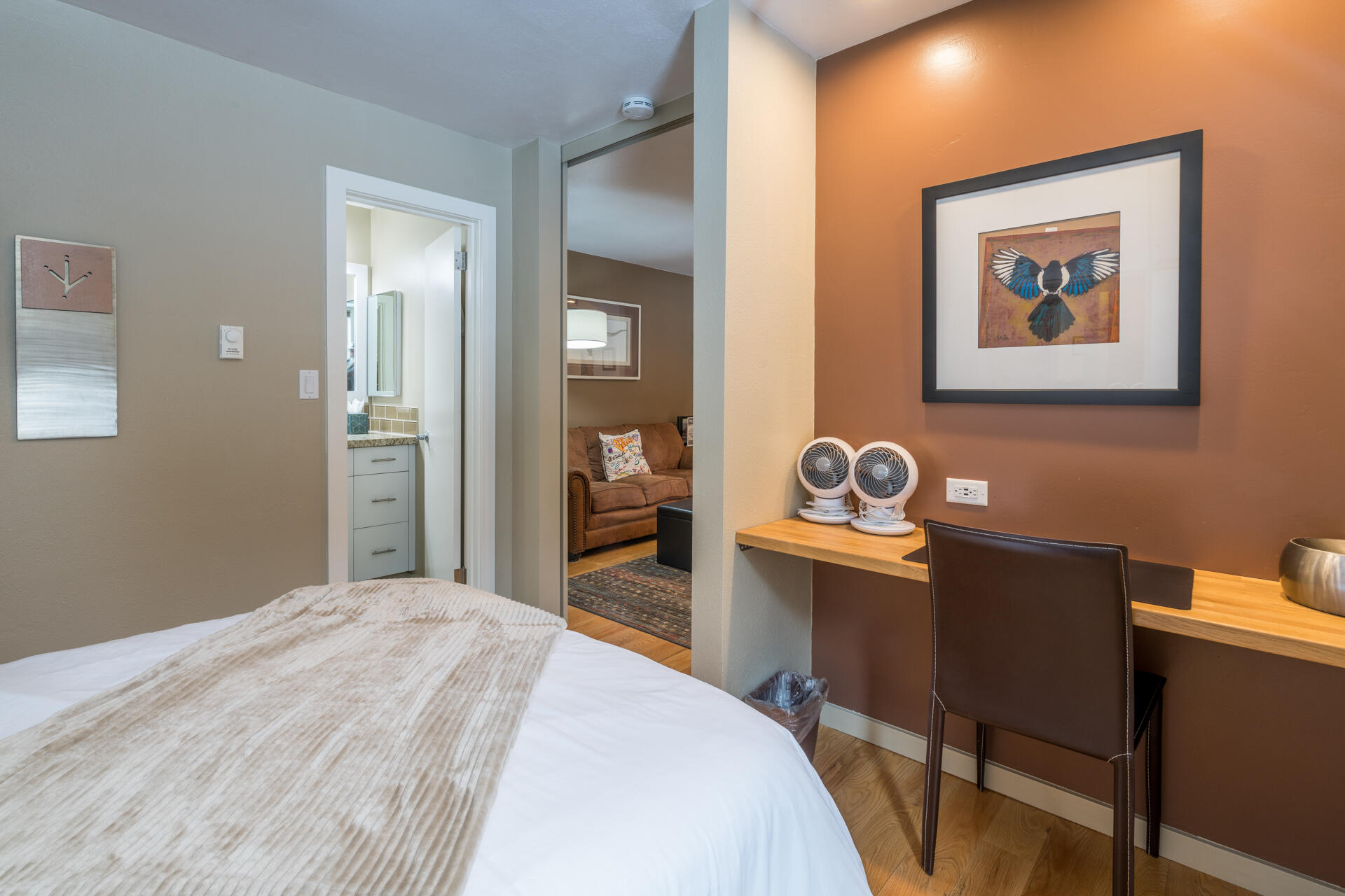 111 Angani Way, Unit 2069 Sun Valley, ID 83353 - Photo 6 of 14 111 Angani Way 2069