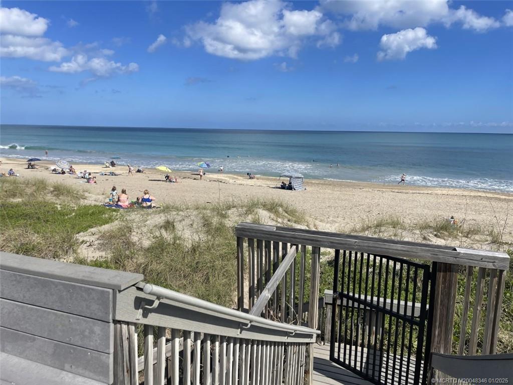 185 Northeast Edgewater Drive, Unit 5105 Stuart, FL 34996 - Photo 28 of 28 a view of sky from balcony