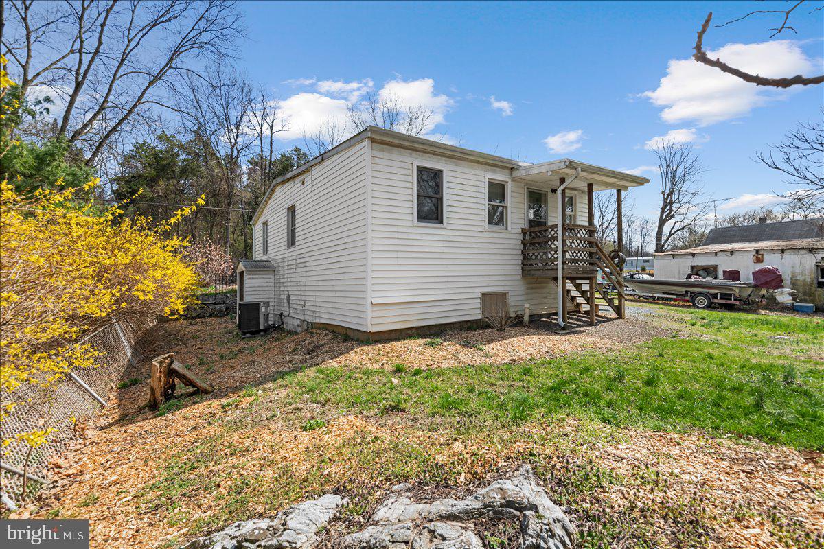 8034 Avis Mill Road Williamsport, MD 21795 - Photo 21 of 22