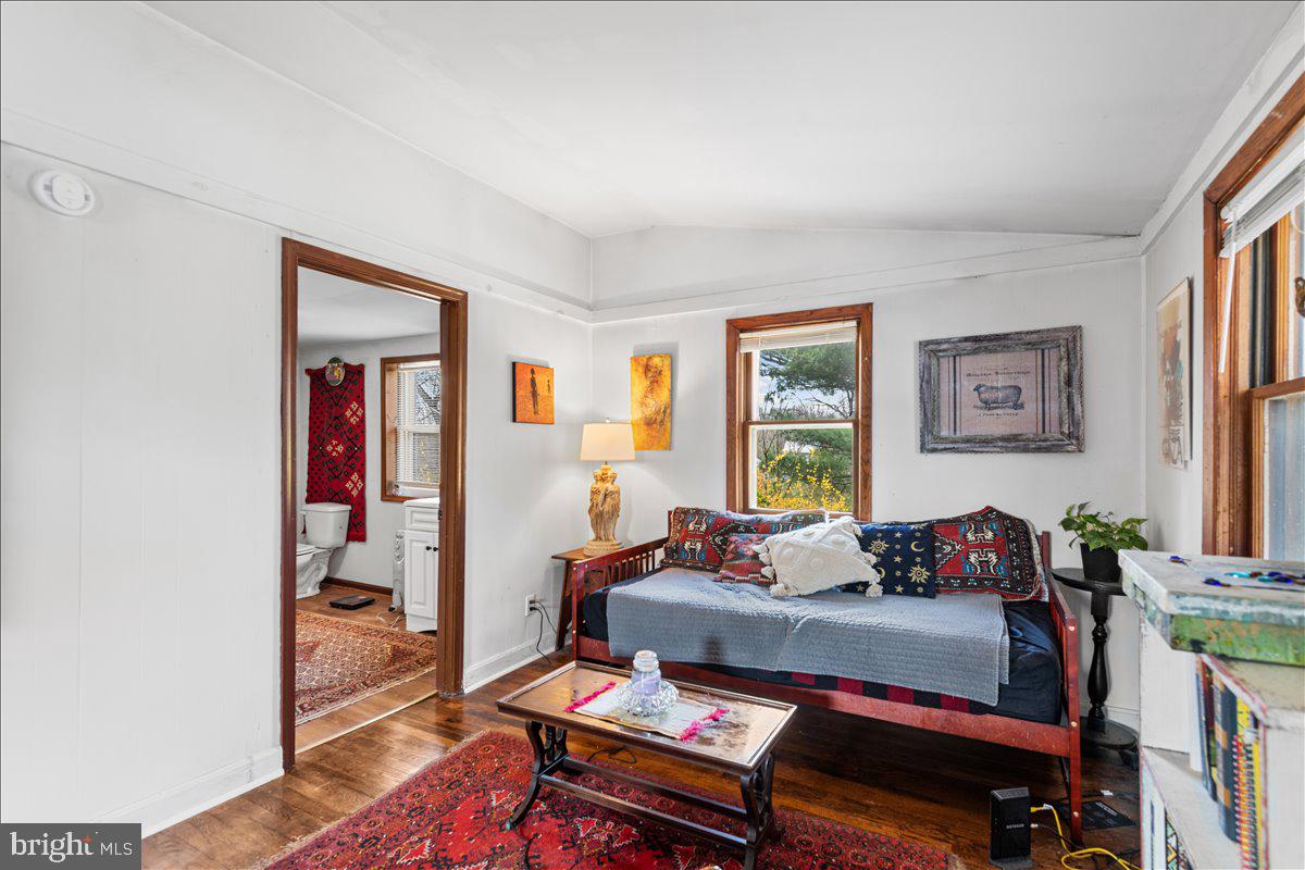 8034 Avis Mill Road Williamsport, MD 21795 - Photo 3 of 22