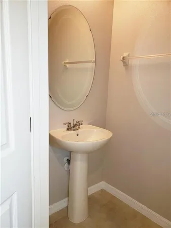$2,700 | 15915 Marina Bay Drive, Winter Garden, FL 34787