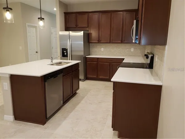 $2,700 | 15915 Marina Bay Drive, Winter Garden, FL 34787