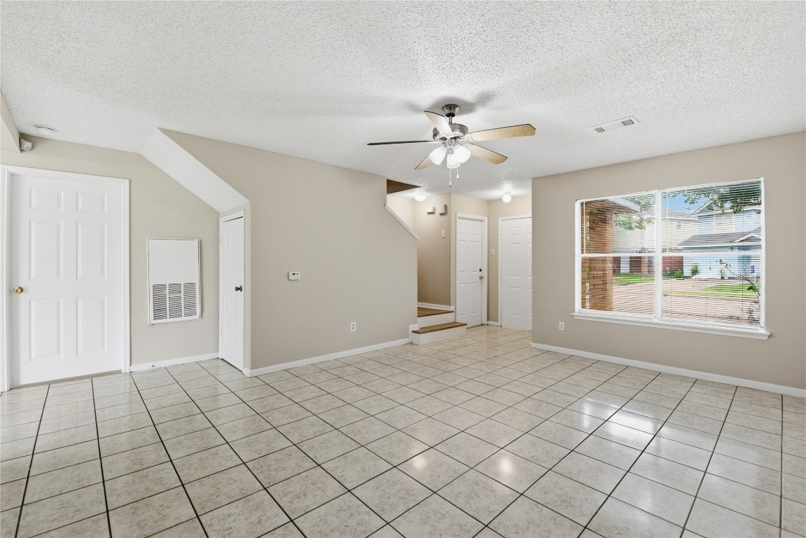 7718 Sign Street Houston, TX 77489 - Photo 4 of 24 a view of an empty room and window