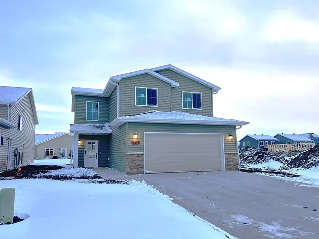 $298,000 | 2613 36th Avenue South, Moorhead, MN 56560