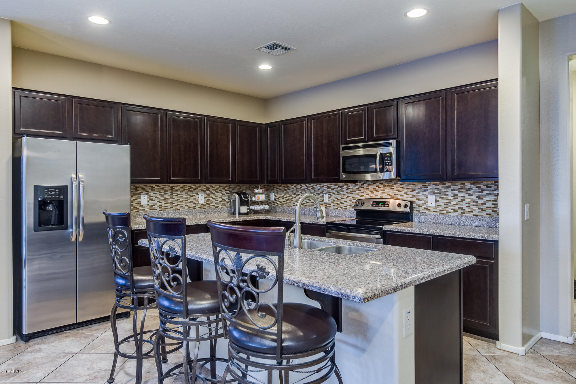 16024 West Almeria Road Goodyear, AZ 85395 - Photo 8 of 42 DSC_7225_