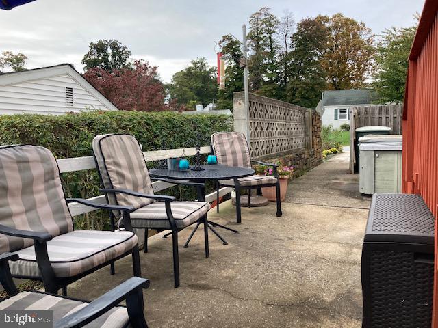 19 Beryl Road Paoli, PA 19301 - Photo 27 of 51 Patio w/ hot tub(can stay or go!?!)