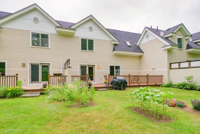 $329,000 | 20 B Springbrook Drive, Unit TH6, Belfast, ME 04915