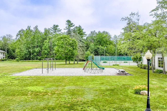 $329,000 | 20 B Springbrook Drive, Unit TH6, Belfast, ME 04915