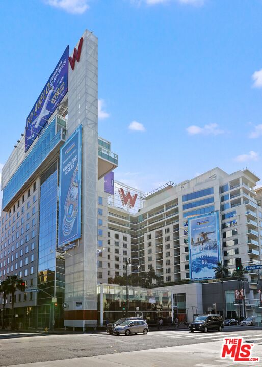6250 Hollywood Boulevard, Unit 5J Los Angeles, CA 90028 - Photo 39 of 40 a city view with tall buildings