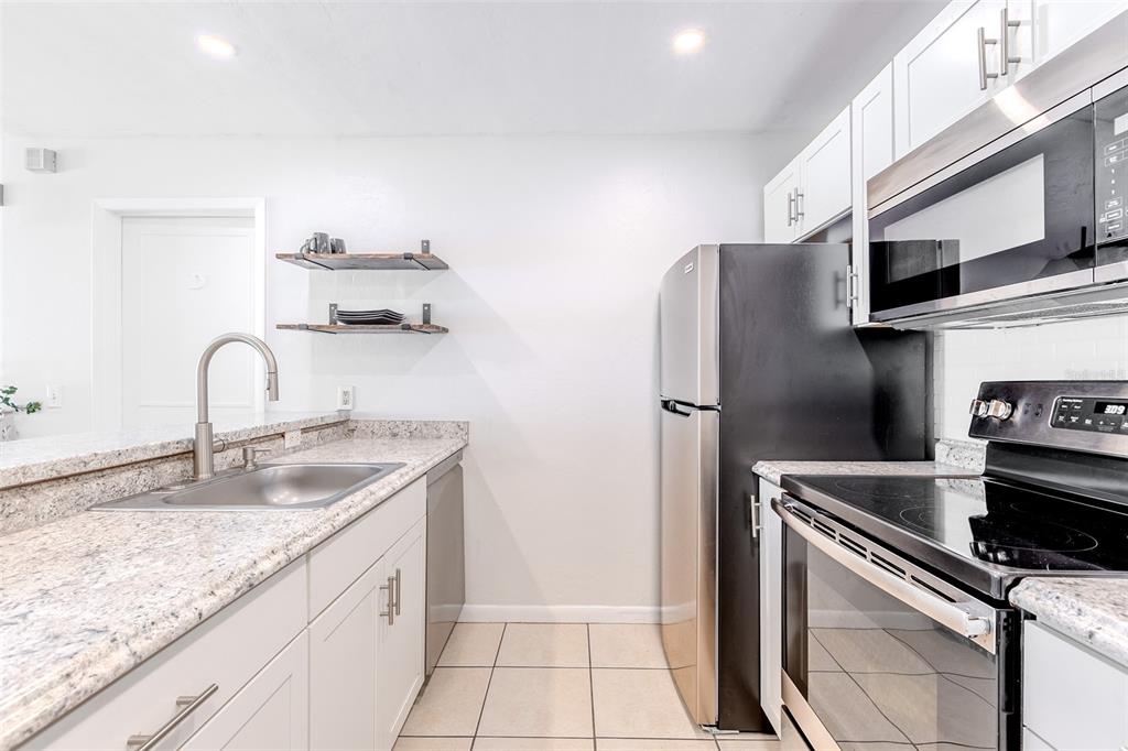 3800 Southwest 20th Avenue, Unit 206 Gainesville, FL 32607 - Photo 9 of 18