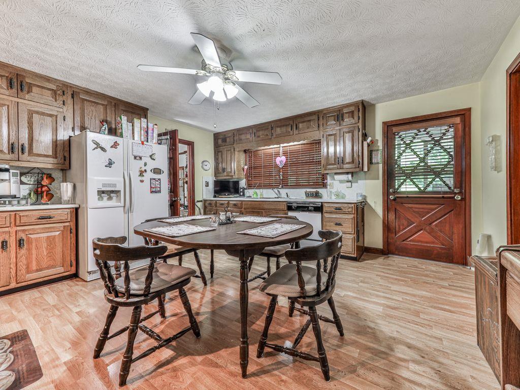 2760 Hembree Road Northeast Marietta, GA 30062 - Photo 17 of 65 a view of a dining room with furniture and chandelier