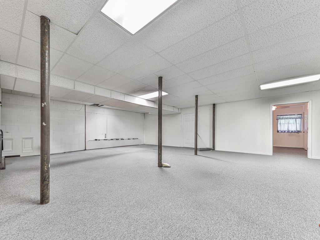 2760 Hembree Road Northeast Marietta, GA 30062 - Photo 32 of 65 a view of an empty room