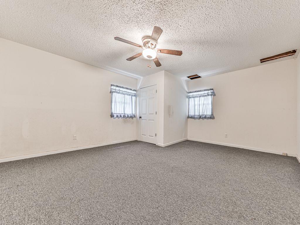 2760 Hembree Road Northeast Marietta, GA 30062 - Photo 34 of 65 a view of an empty room with a window