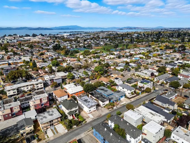 $999,500 | 2922 Stanton Street, Berkeley, CA 94702