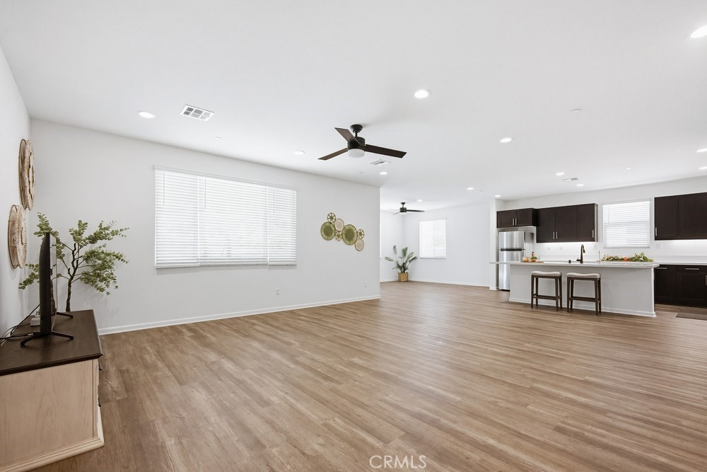 36249 Sunset Ridge Court Wildomar, CA 92595 - Photo 2 of 19