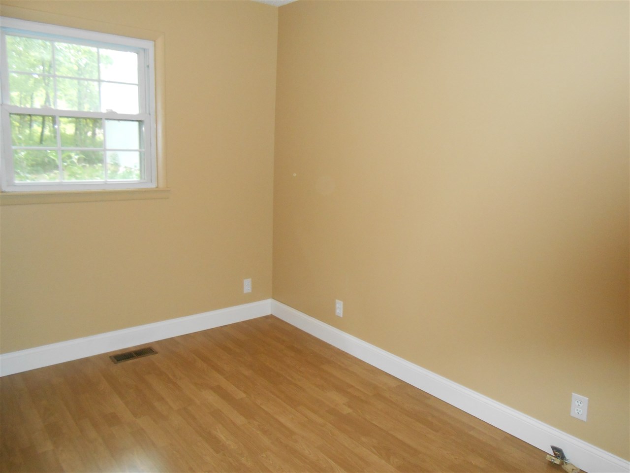 8828 North P Perry Road Bruceville, IN 47516 - Photo 7 of 16 Gallery Image 7