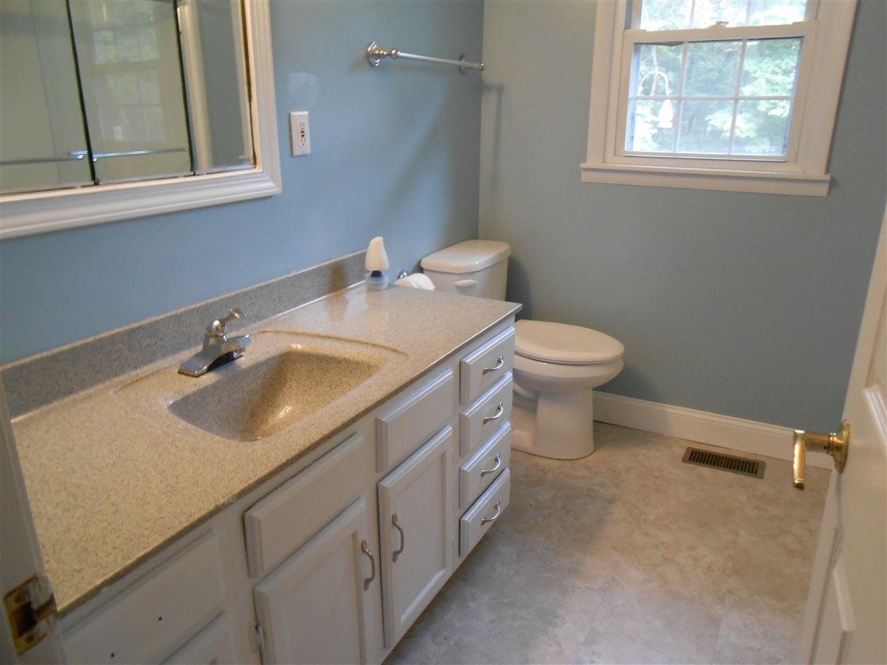 8828 North P Perry Road Bruceville, IN 47516 - Photo 8 of 16 Gallery Image 8