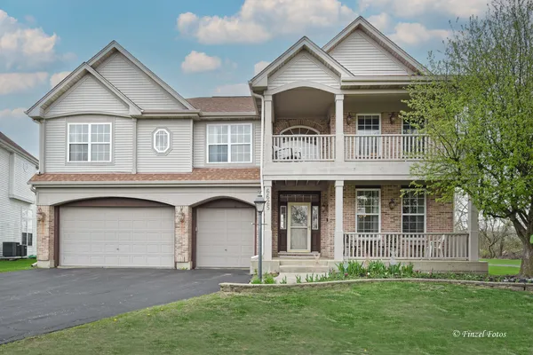 $4,000 | 6625 Majestic Way, Carpentersville, IL 60110