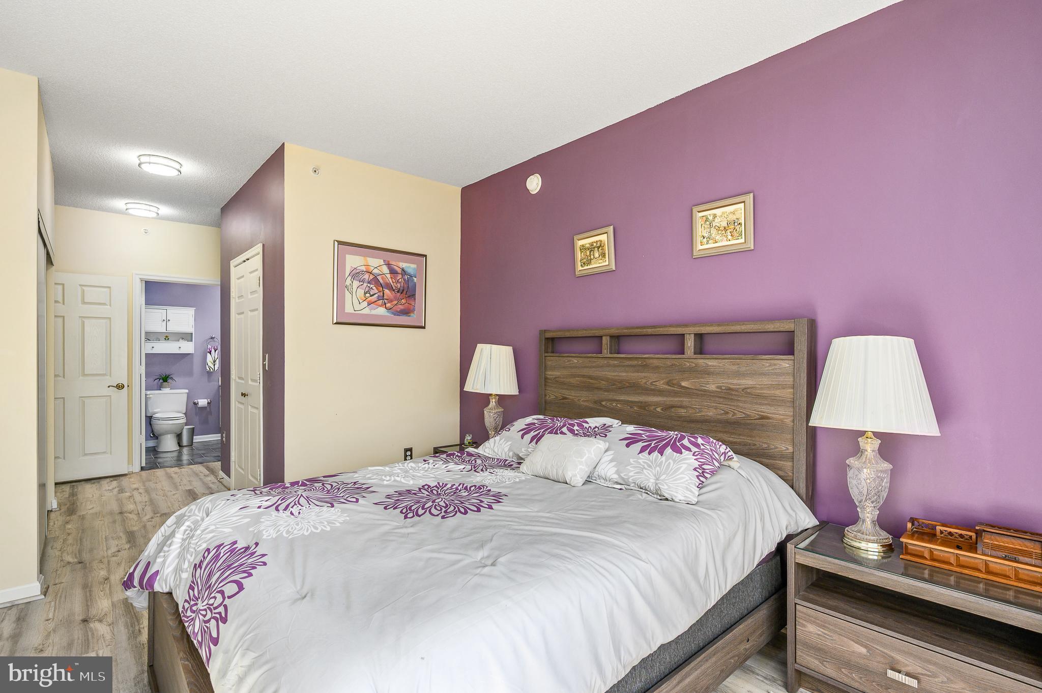 19355 Cypress Ridge Terrace, Unit 422 Leesburg, VA 20176 - Photo 22 of 34 Primary suite